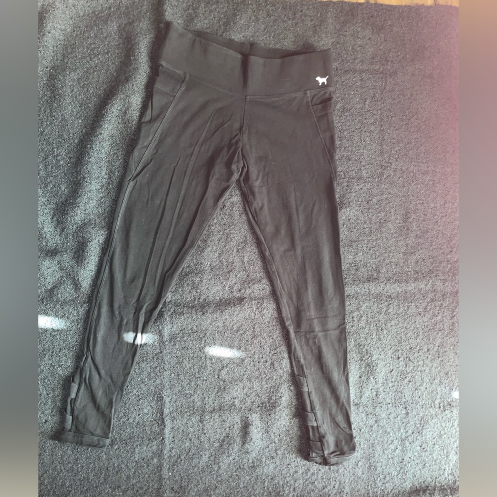 💫Women’s size Medium Victoria Secret Pink Black yoga leggings